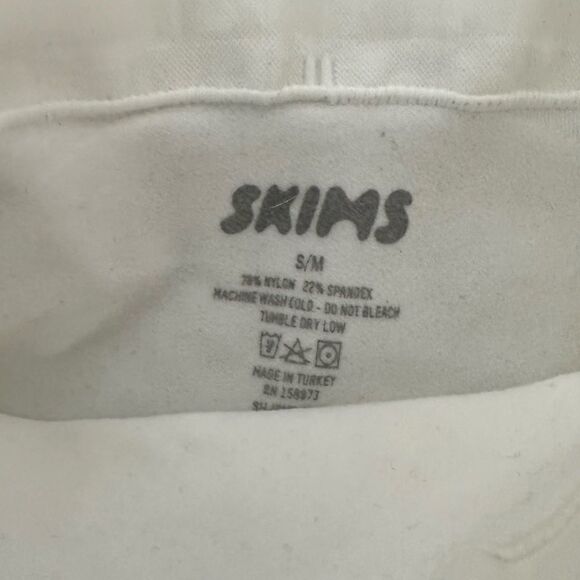 SKIMS Seamless Sculpt High Waisted Shaping Thong In Marble White - Picture 5 of 5